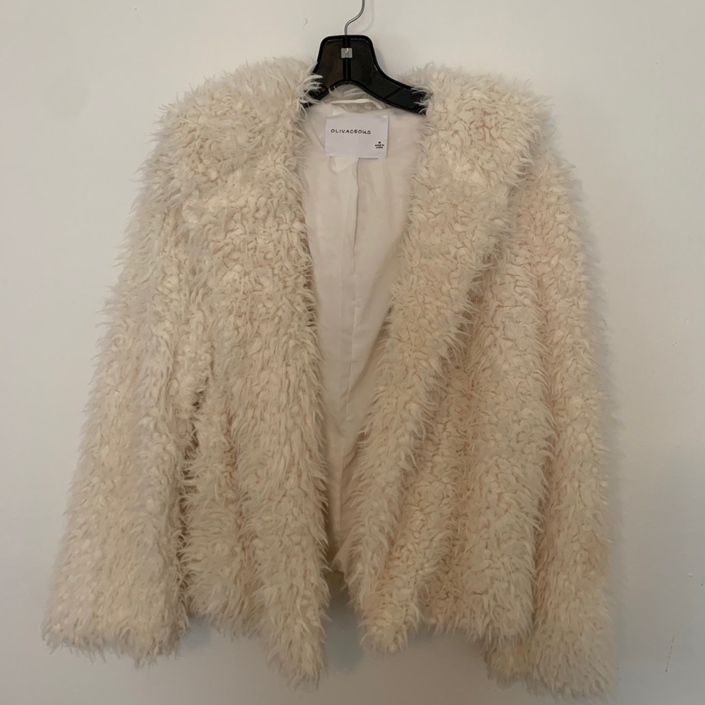 Oliviacious Fuzzy jacket sz M